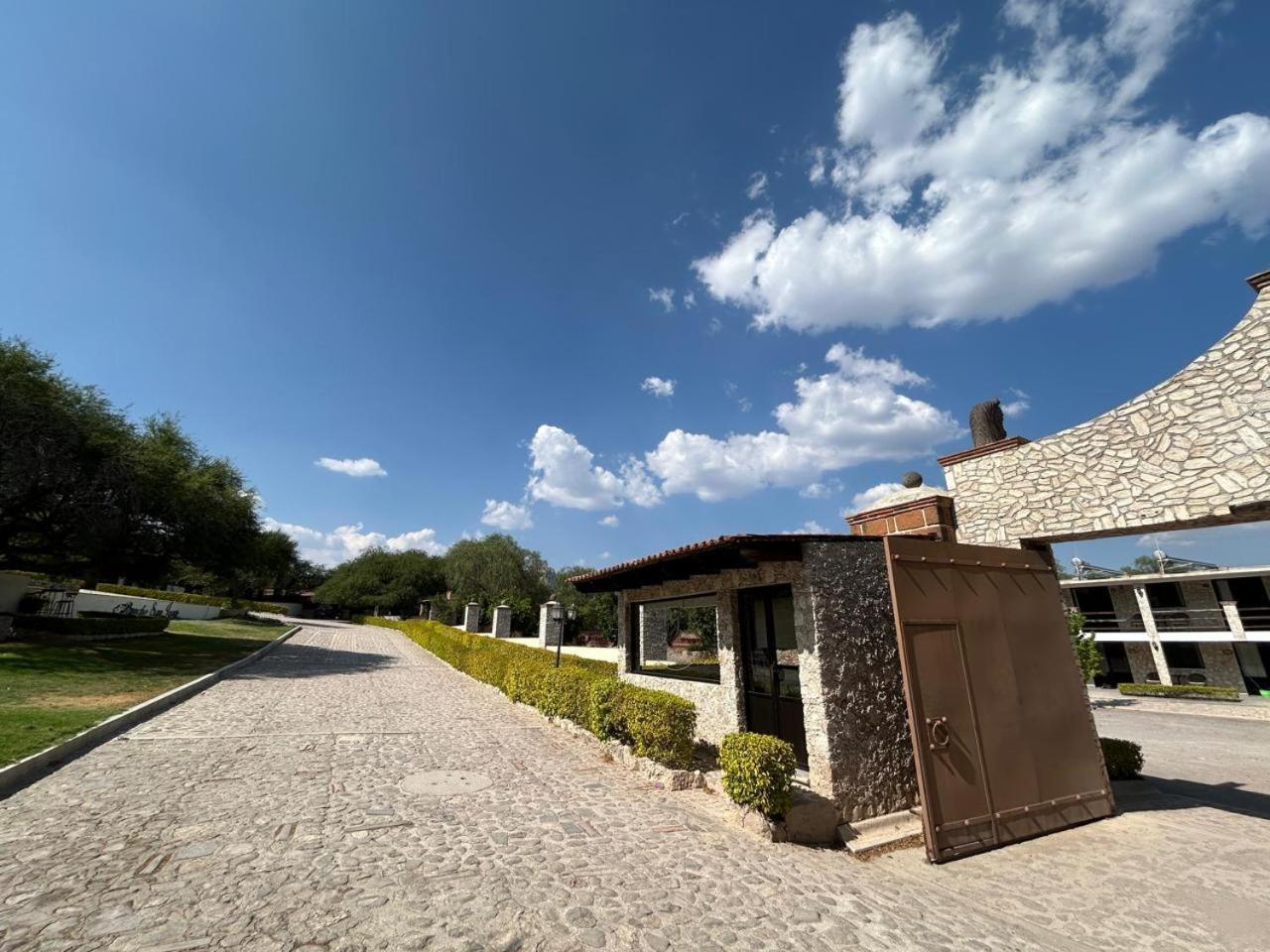 Cabanas, Suites Y Habitaciones Rancho San Jorge Bernal Eksteriør billede